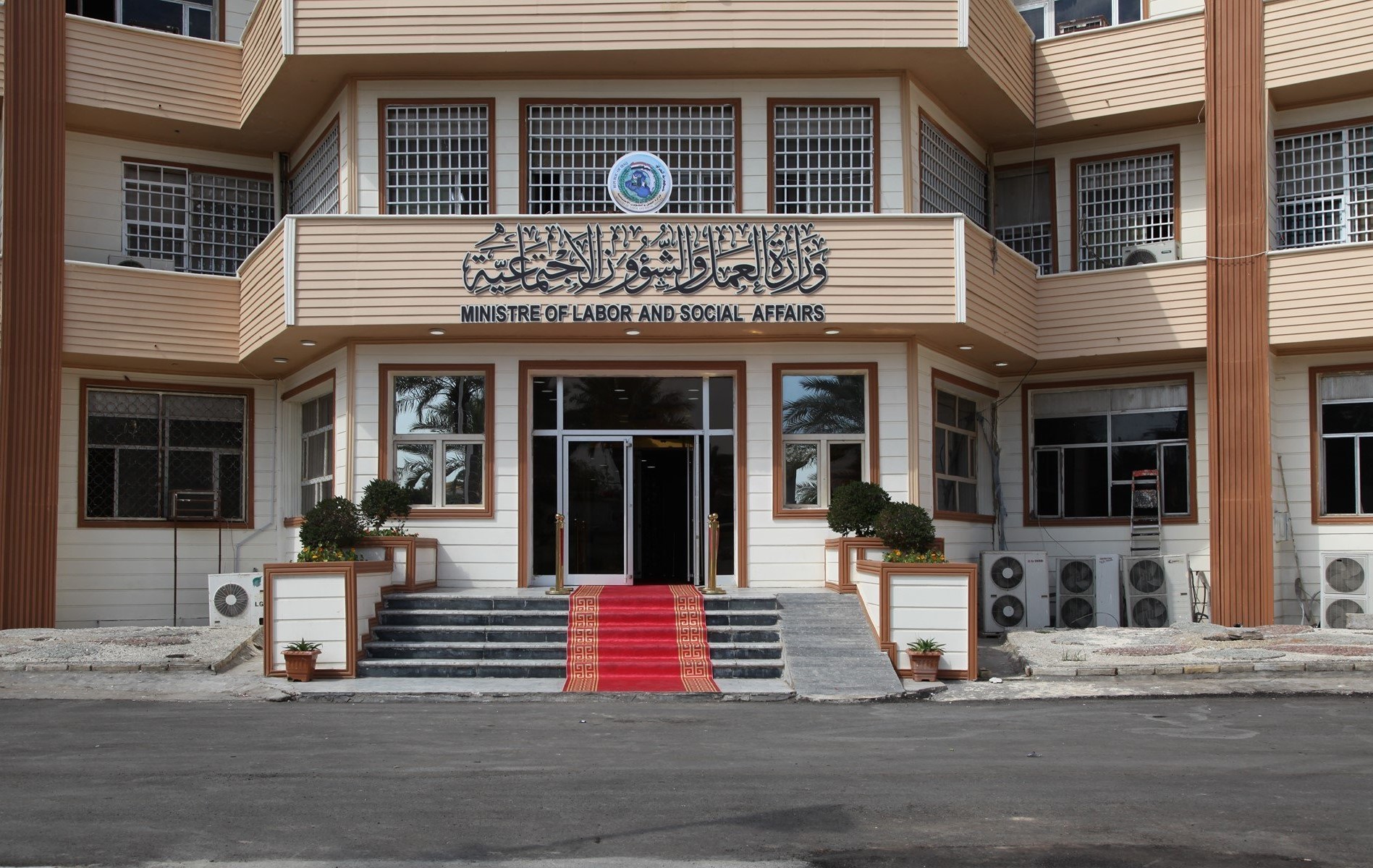 العمل تؤكد أهمية الاستفادة من قروض "أرزاق" لإنشاء مشاريع مدرة للدخل