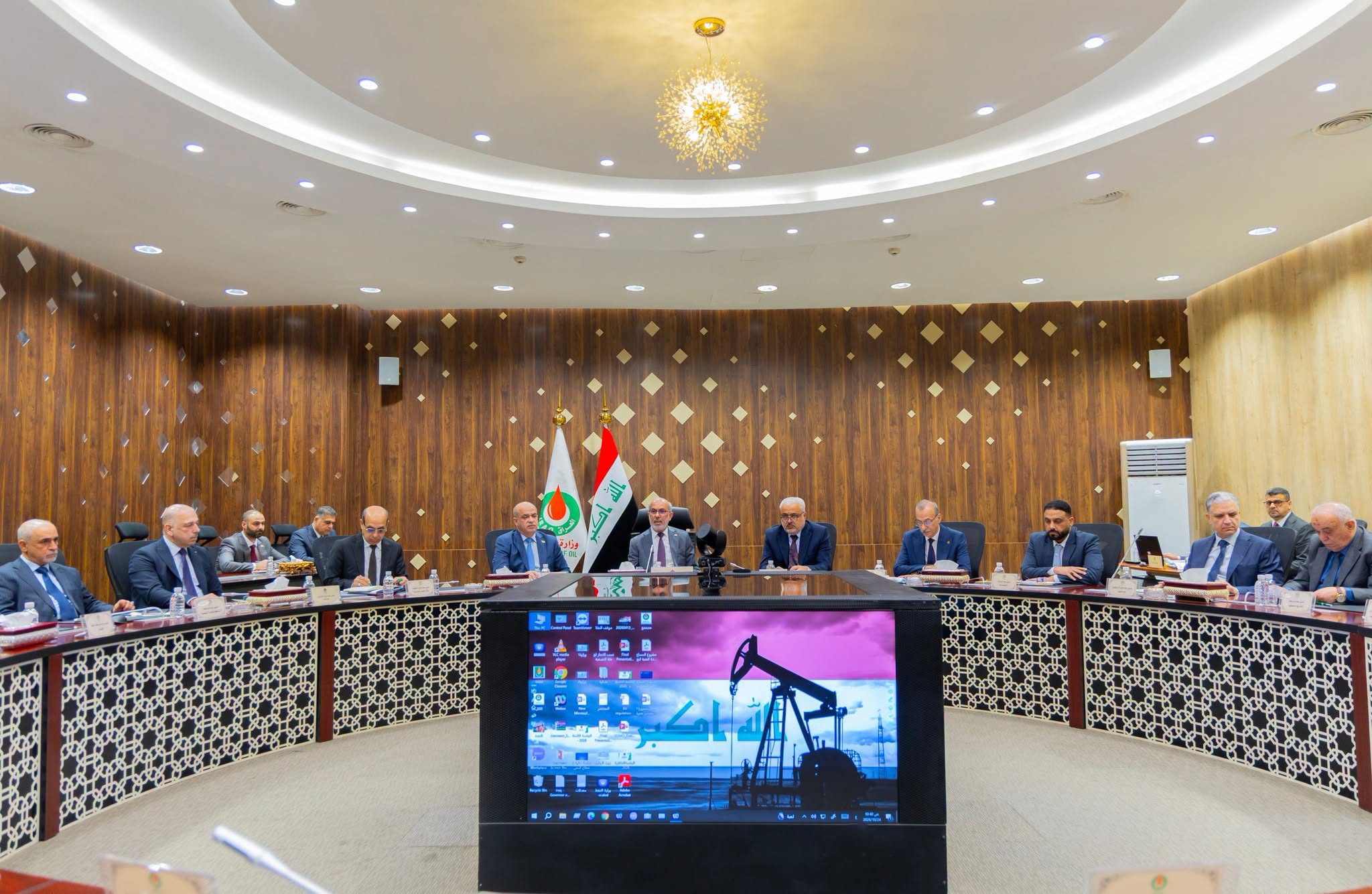 وزير النفط: صادراتنا عادت إلى معدلات ما قبل الأزمة خلال الشهرين الماضي والحالي