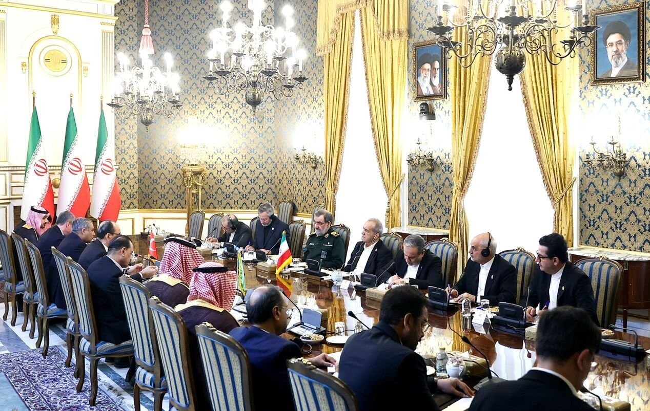 الرئيس الإيراني: مستعدون لحل الخلافات والاستفادة من القدرات المشتركة لدول المنطقة
