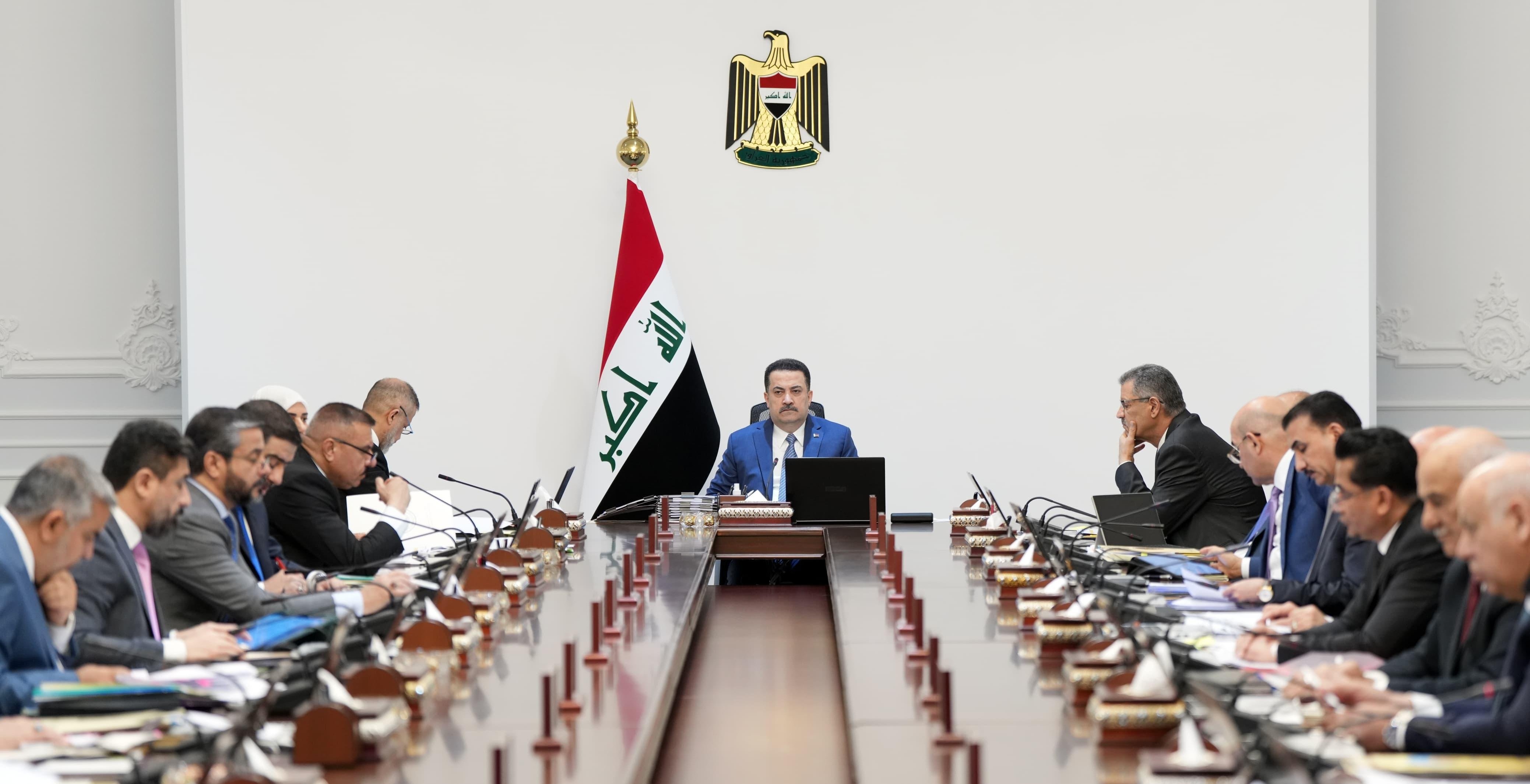 مجلس الوزراء يخوّل وزيرة المالية التوقيع على مشروع مجاري الحمزة في الديوانية