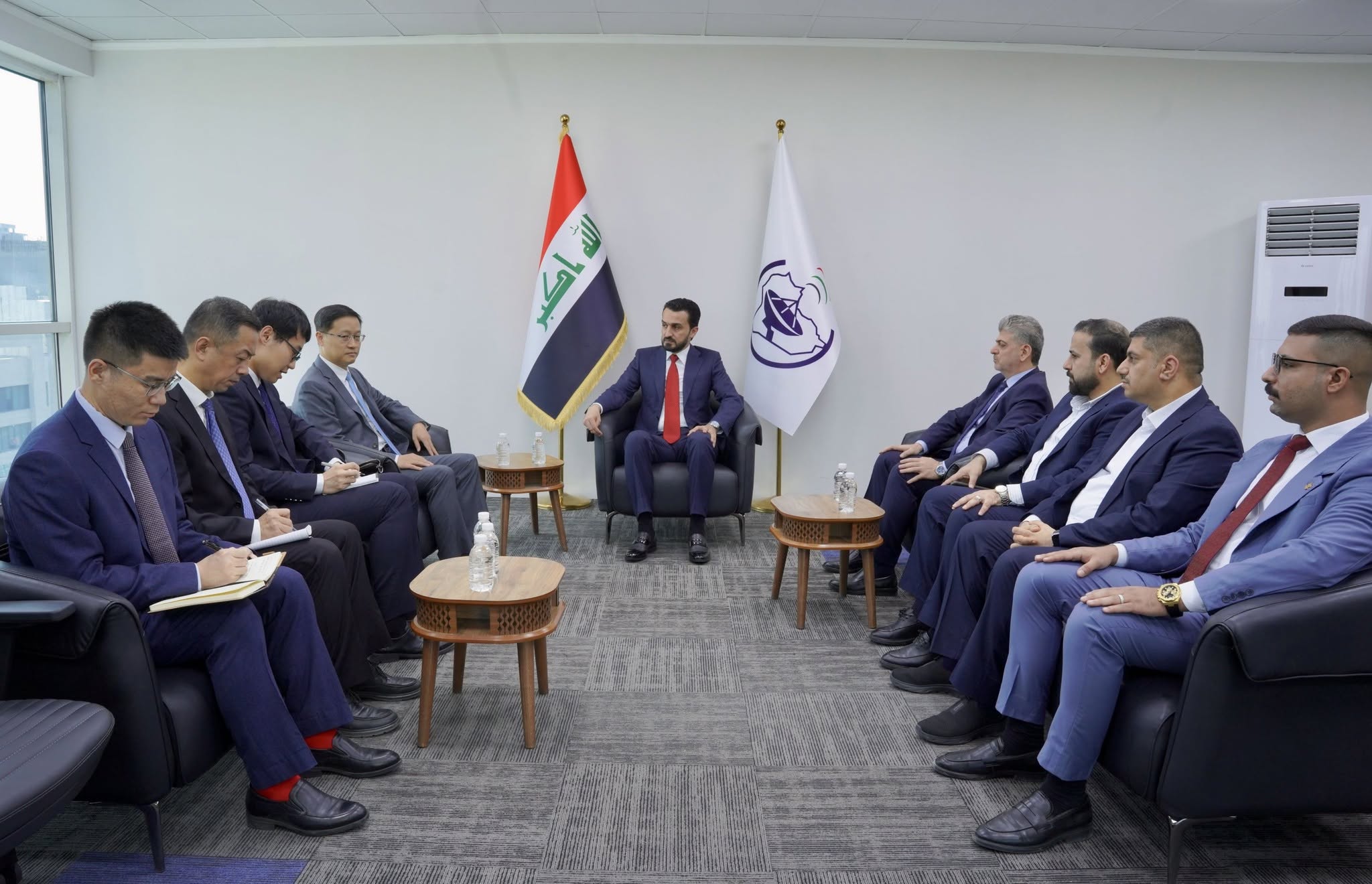 سند يستقبل السفير الصيني ببغداد.. تعاون مشترك في الاتصالات والبريد وتحديث البنية الرقمية