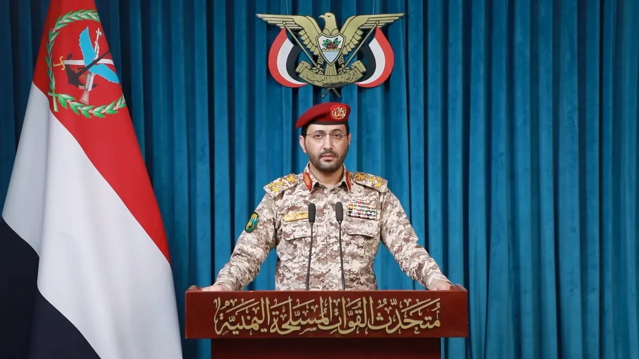 الحوثيون يستهدفون مواقع عسكرية سعودية في جازان بعشرات الصواريخ