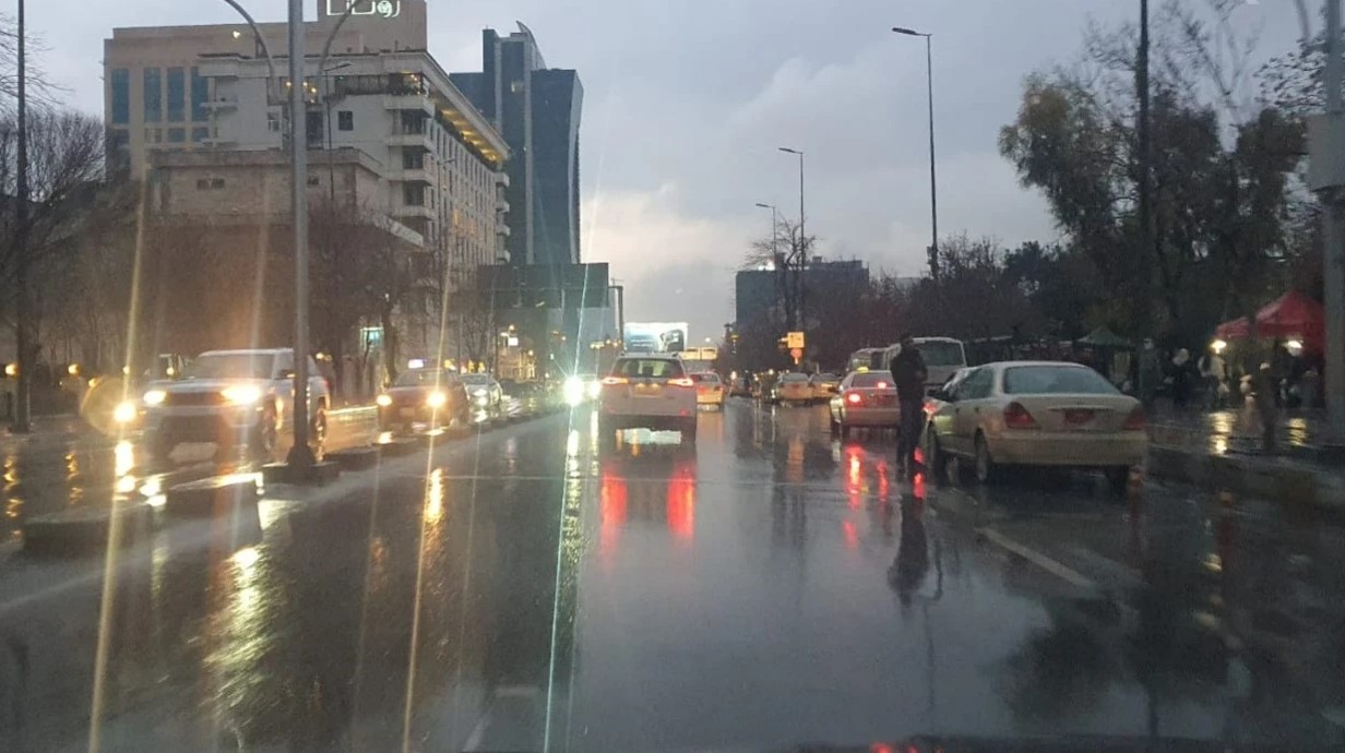 الأنواء الجوية: أمطار متفرقة الليلة تتركز في بعض المناطق