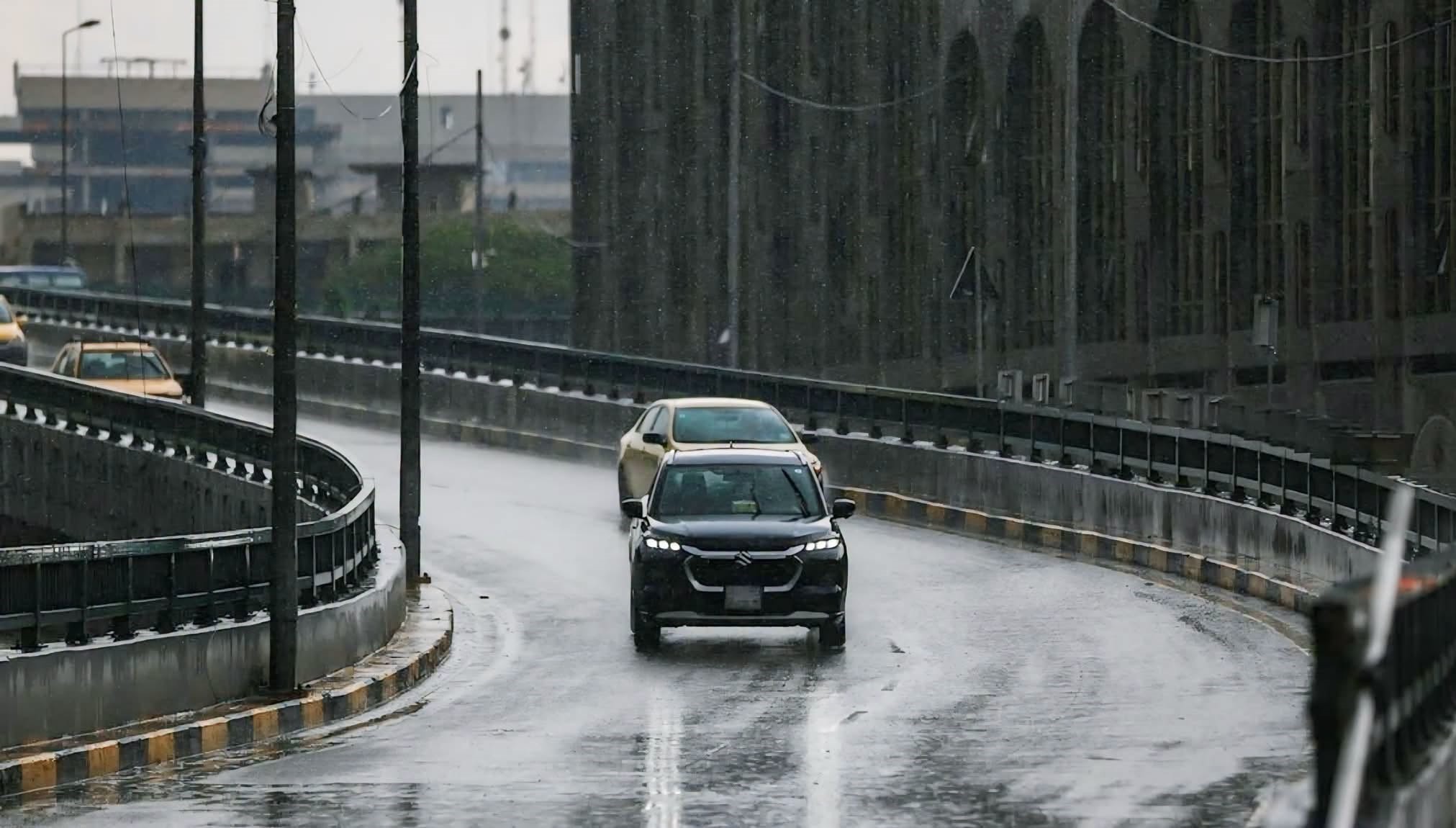 الأنواء الجوية: أمطار رعدية وغبار وحرارة تصل إلى 43 درجة