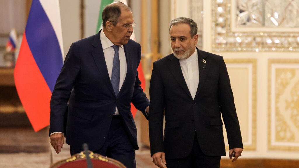 لاڤرۆڤ لە تاران لەگەڵ عێراقچى و پزیشکیان کۆبووەوە