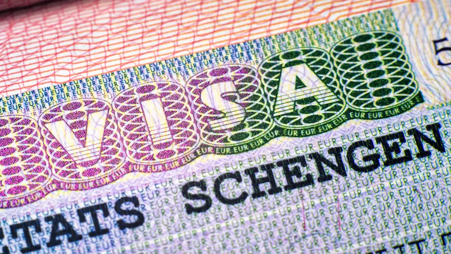 KRG Warns Visa Agencies Over Baseless Ads and Extortion 