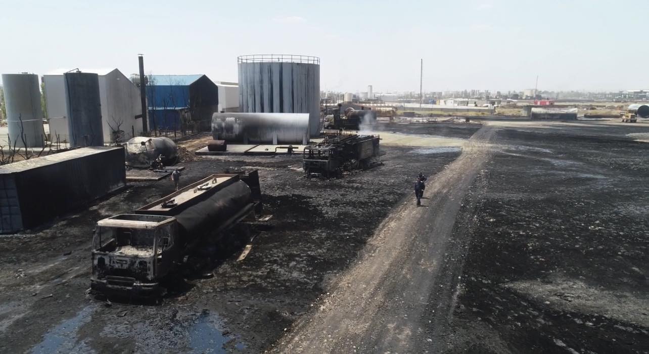 The aftermath of the refinery fire on the road to Gwer in Erbil, on November 24, 2025. Photo: Erbil Civil Defense
