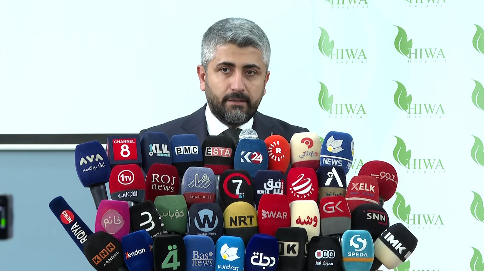 Dr. Yad Naqshbandi, Director of Hiwa Hospital, during a press conference