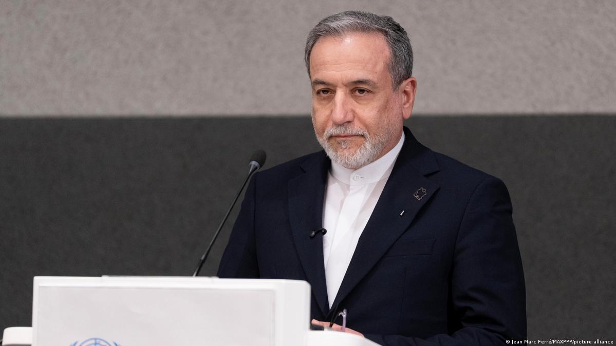 انتقاد شدید عراقچی از کمک‌های مالی و نظامی هنگفت آمریکا به اسرائیل
