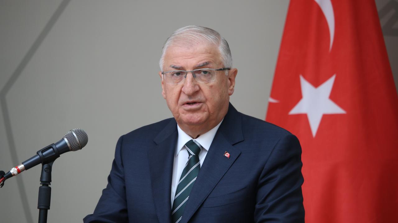 WEZÎRÊ PARASTINÊ YÊ TIRKIYEYÊ YAŞAR GULER
