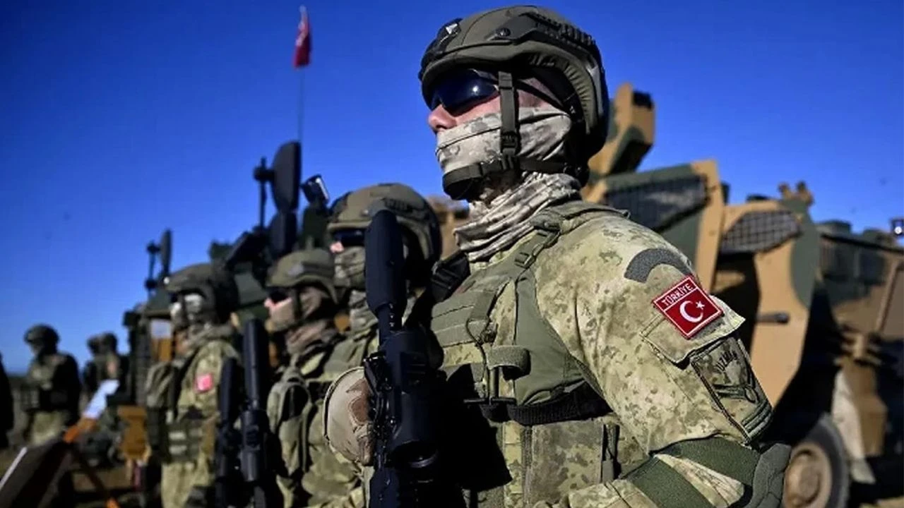 LEŞKERÊN TIRKIYEYÊ