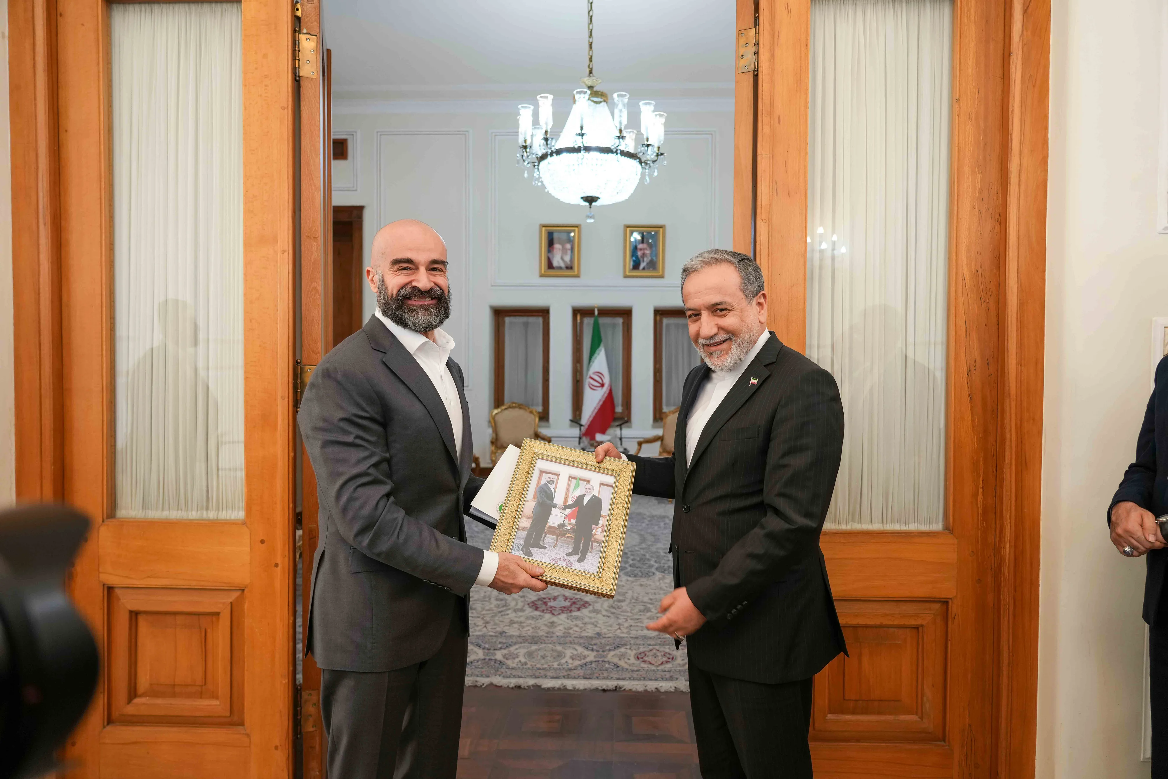 سەردانی بافڵ جەلال تاڵەبانی بۆ ئێران و کۆبوونەوەی لەگەڵ بەرپرسانی باڵای وڵاتەکە