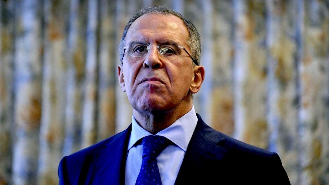 LAVROV CAREKE DIN KURD WEKE CUDAXWAZ BI NAV KIR