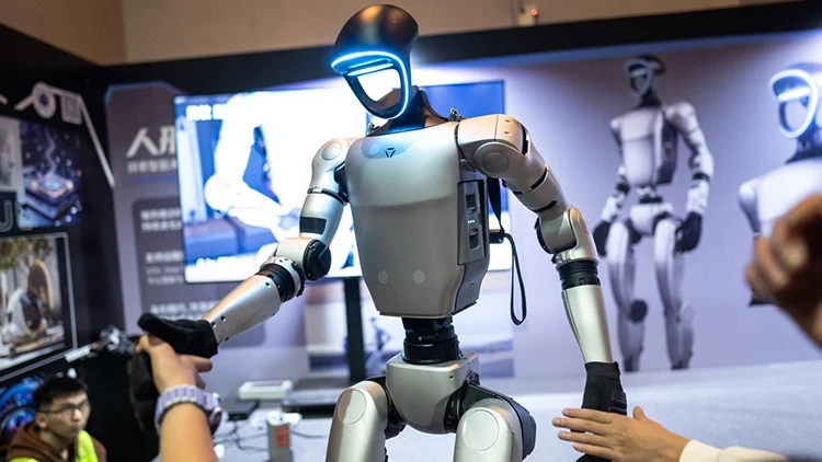 LI ÇÎNÊ PÊŞANGEHA ROBOTAN BIRÊVE ÇÛ 