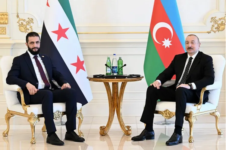 ALIYEV: BI RÊYA SÛRIYEYÊ, EM DIKARIN XAZÊ HINARDEYÎ WELATÊN CÎRAN BIKIN