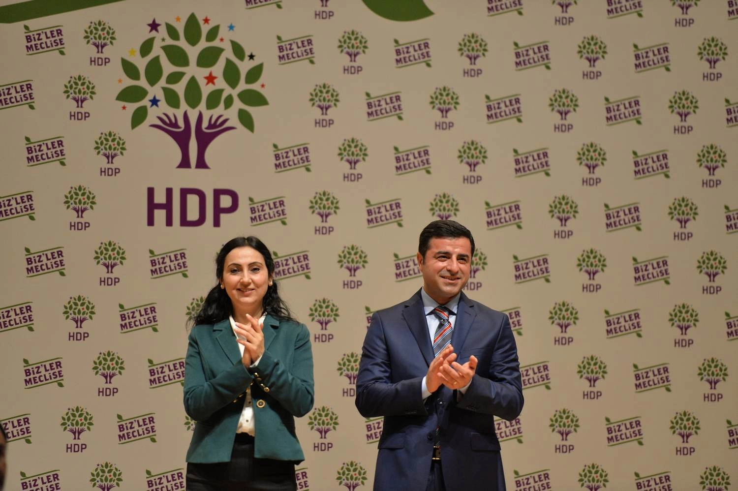 KOMÎTEYA WEZÎRAN A KONSEYA EWROPAYÊ: DEMÎRTAŞ Û YUKSEKDAGÊ BERDIN