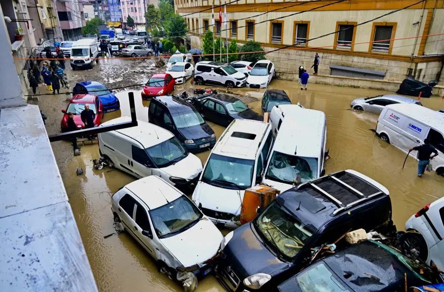 İstanbul ve Kocaeli'deki sel felaketinde can kaybı 9'a yükseldi