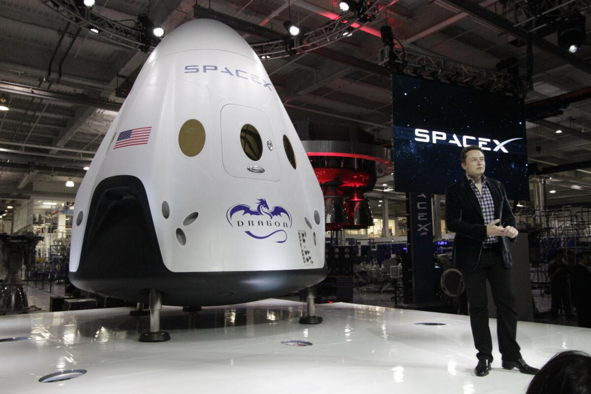 Musk SpaceX'in kamulaştırılmasını öneren Reich'ın hapsedilmesini istedi