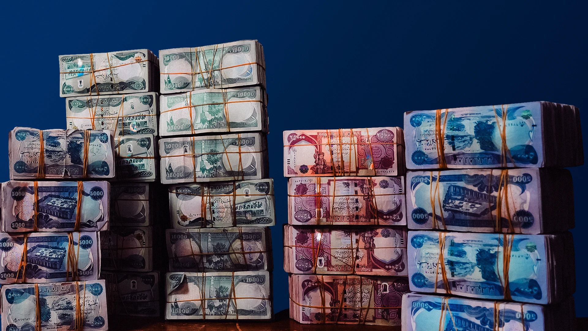 Irak'taki Nakitlerin %80’i Evlerde Saklanıyor: Bankalara Güven Krizi Derinleşiyor