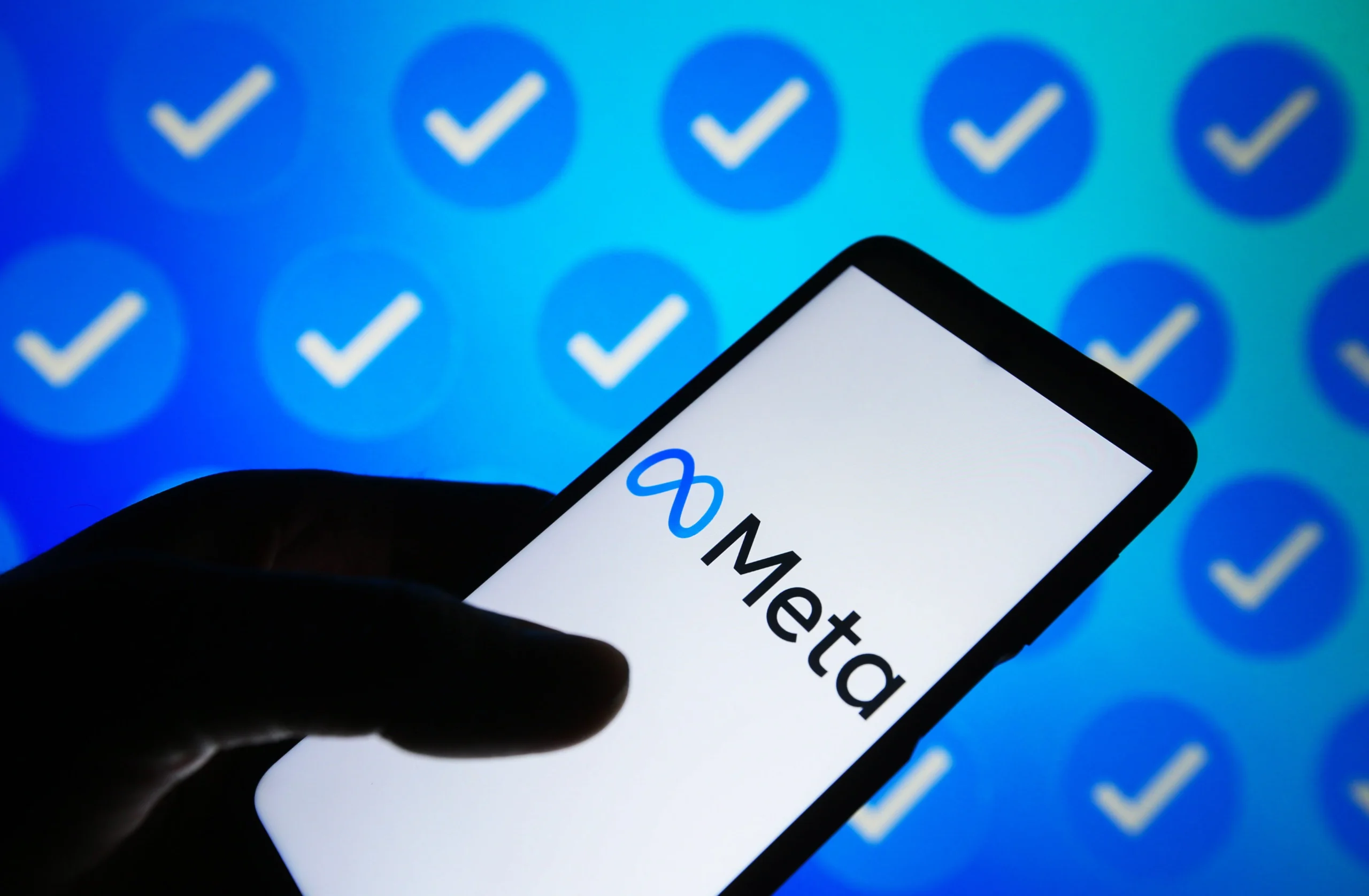 Meta, Avustralya’da 16 Yaş Altı Kullanıcıların Hesaplarını Kapatmaya Başladı