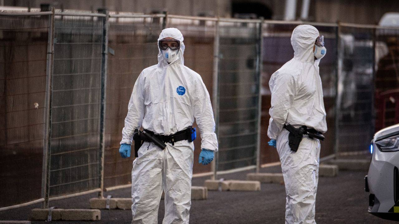 Hantavirüs tespit edilen gemi Tenerife’ye ulaştı