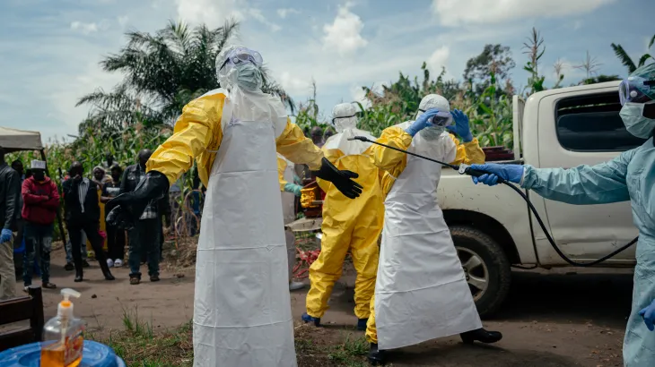 Ebola salgınında vaka sayısı 5 bini, can kaybı 2 bini aştı